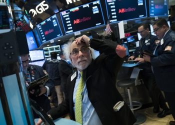 Giá vàng lên mức cao kỷ lục